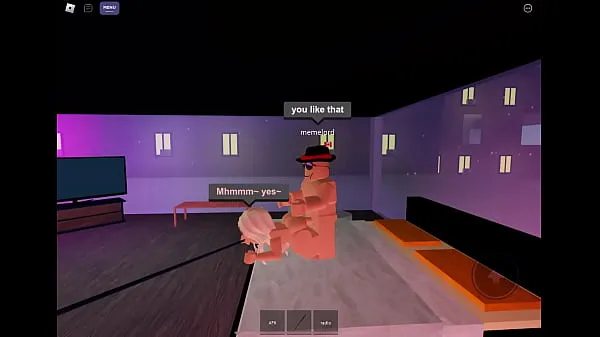 Hete Roblox Barbie Has Her Ass Clapped Hard By A Noob verse buis
