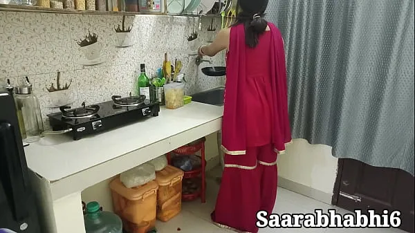 热的 Dirty bhabhi had sex with devar in kitchen in Hindi audio 新鲜的管