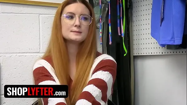 뜨거운 Shoplyfter - Redhead Nerd Babe Shoplifts From The Wrong Store And LP Officer Teaches Her A Lesson 신선한 튜브