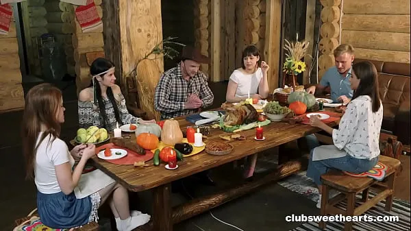 Vroča Thanksgiving Dinner turns into Fucking Fiesta by ClubSweethearts sveža cev