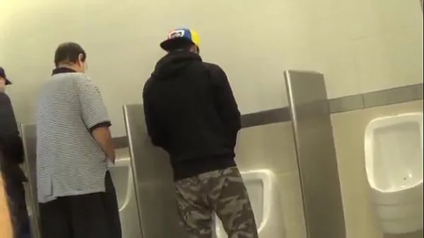 Hot Gay teens having fun in Public bathroom أنبوب جديد ساخن