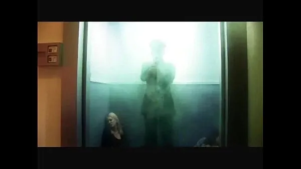 Gorąca Lezley Zen Fuck In An Elevator świeża tuba