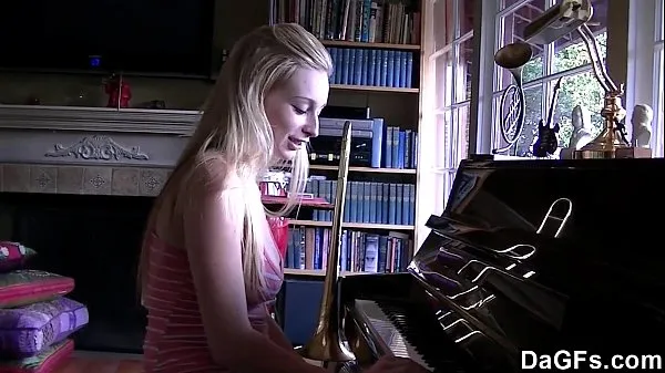 Ζεστό Dagfs - She Fucks During Her Piano Lesson φρέσκο ​​σωλήνα