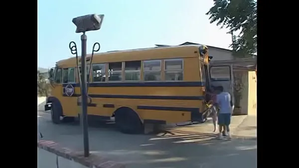 Ashley Blue - School Bus Girls 1 Tiub segar panas