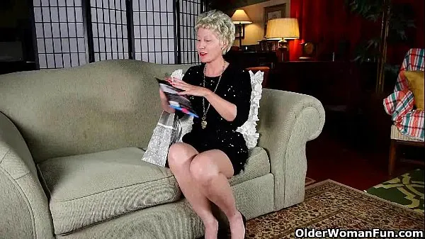 Hot Mature mom can't resist her pantyhose fetish fresh Tube